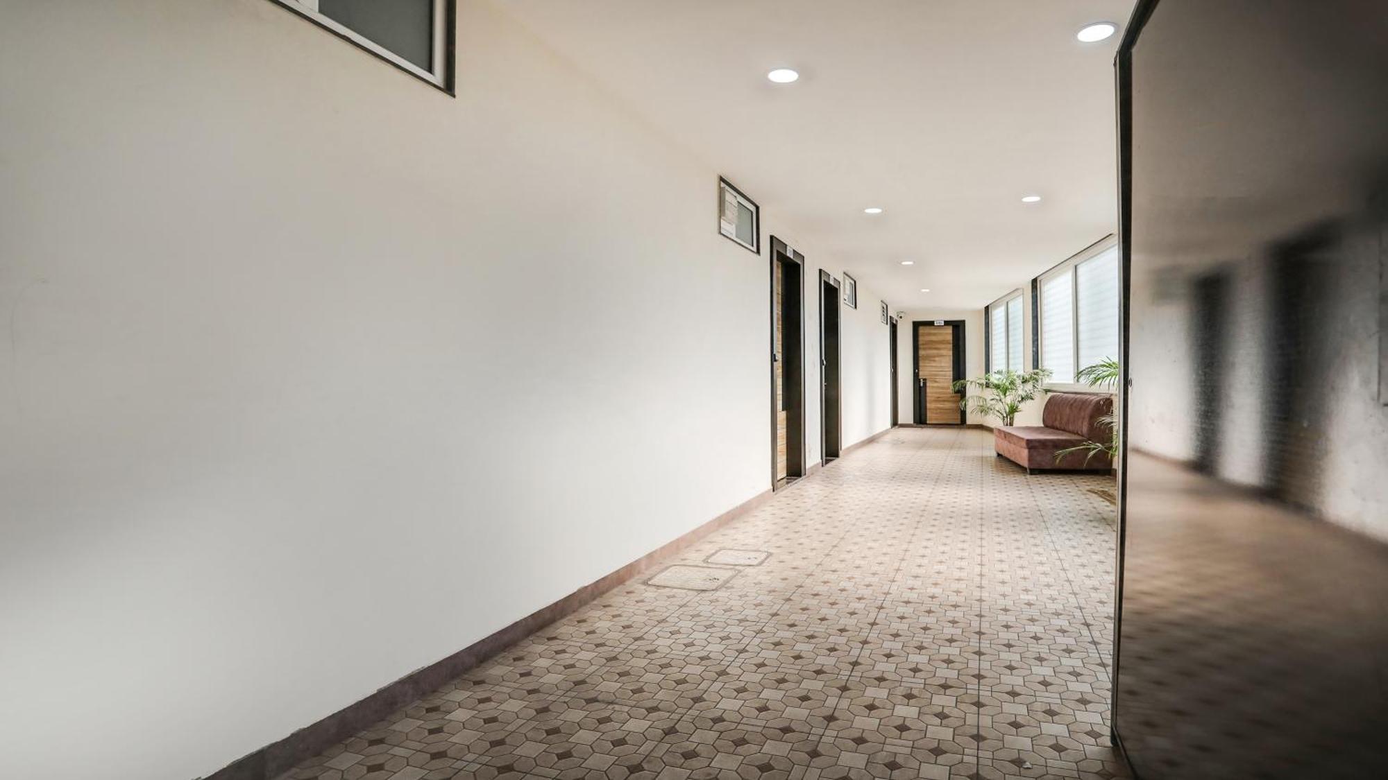 Fabhotel Mansarovar Inn Raipur  Bagian luar foto
